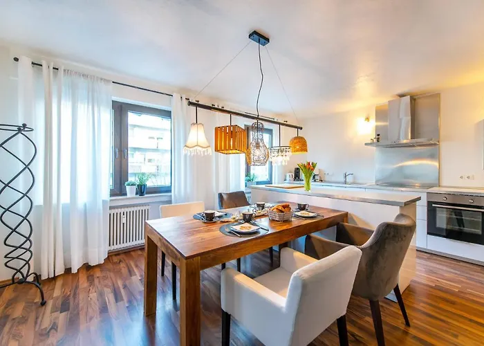 Altstadt Apartment *